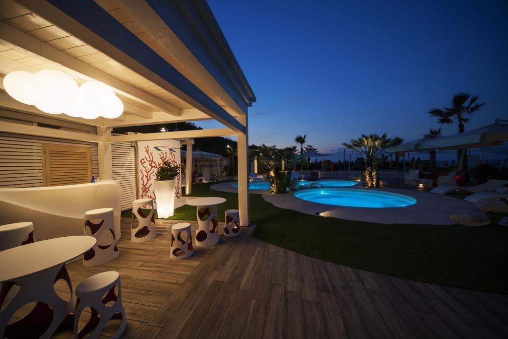 Hotel Doge Alba Adriatica Exterior foto