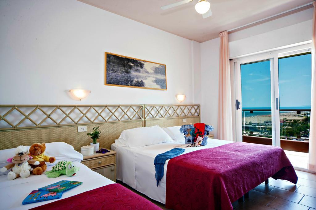Hotel Doge Alba Adriatica Quarto foto