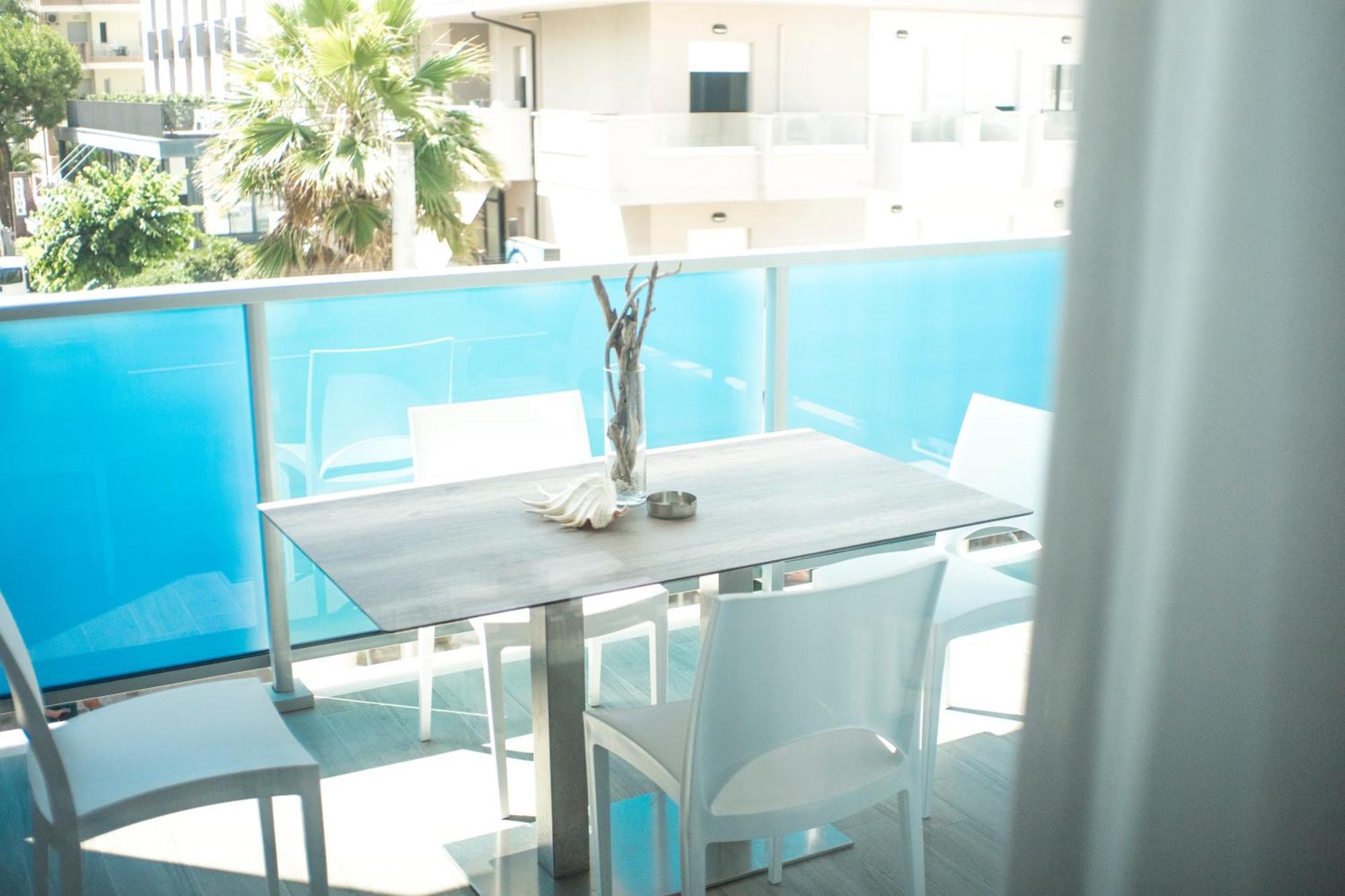 Hotel Doge Alba Adriatica Exterior foto