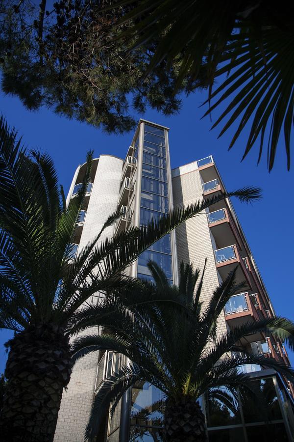 Hotel Doge Alba Adriatica Exterior foto